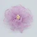 Spilla a fiore di pivoina in organza viola fatta a mano per abiti e abbigliamento formale - Viola Chiaro