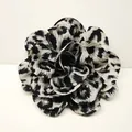 Flor de camelia de gasa con estampado de leopardo para decorar sombreros y ropa - Gris claro