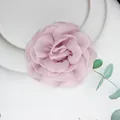 Délicate fleur de camélia en mousseline lilas de 8cm pour cheveux et broches - Violet élégant