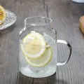 Ins style heat resistant glass cup with C-handle and lemon slices in cold water - Single Cup / Flat Style