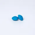 Leuchtend blaue Silikonperlen 12mm in Linsenform für DIY Halsketten und Armbänder - Cyan