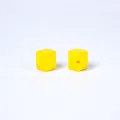 Perle en silicone hexagonale jaune vif 17mm pour collier DIY et attache-tétine - Jaune