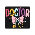 Abalorio DOCTOR de silicona colorido con estetoscopio y lazo rosa para pulseras médicas - Doctor con Lazo