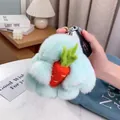 Llavero de conejo de peluche azul claro con zanahoria y mosquetón dorado para el bolso - Celadón