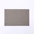 Μίνιμαλ παραλληλόγραμμο σουπλά από PVC σε γκρι-καφέ χρώμα με λεπτή υφαντή υφή και αντοχή - Σουπλά / Γκρι SI
