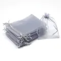 Sacchetto in organza grigio argento con coulisse per protezione frutta e regali - 7*9cm / Grigio chiaro