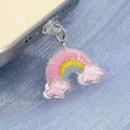 Bijou de téléphone arc-en-ciel avec rayures en résine et nuages violets scintillants - Arc-en-Ciel Nuage