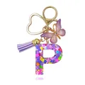 Portachiavi lettera P in resina viola con paillettes a cuore, nappa e farfalla - Lettera P (Stile 14)