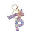 Porte-clés lettre P en résine violette avec paillettes, papillon et pompon - Style Lettre P (Style 15)