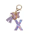 Porte-clés lettre X en résine avec pompon violet, papillon et anneau doré - Style Lettre X (Style 20)