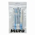 Set di quattro penne gel a scacchi bianchi e blu in una custodia trasparente con zip - Scacchiera Blu e Bianca / 0,5mm Punta ad Ago