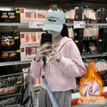 Γυναικεία ανοιχτόχρωμη ροζ ζακέτα με κουκούλα, επένδυση fleece και κοντή γραμμή - S / Ροζ Κερασιάς με Επένδυση Fleece