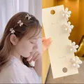 4er-Set Mini-Perlen-Haarklammern im Gänseblümchen-Design mit eleganten Goldclips - Perle