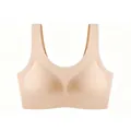 Nahaufnahme nahtloser beiger U-Ausschnitt Sport-BH mit breiten Trägern und glattem Stoff - S / Beige