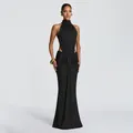 Elegantes schwarzes Neckholder-Abendkleid mit Taillenausschnitten und Meerjungfrau-Saum - S / Schwarz