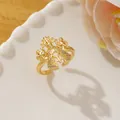 Anello aperto Madonna dorato con zirconi brillanti e piccolo ciondolo croce - Stile Croce Vergine Maria Incoronata