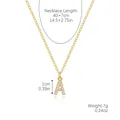 Detailoverzicht van gouden letter A ketting met exacte afmetingen en productspecificaties - Goud - Letter A (Ingelegd met Zirkoon)