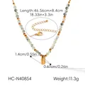 Dettaglio della collana in pietre naturali con ciondolo a goccia d'acqua dorata - Stile Pietra Naturale con Ciondolo a Goccia (HC-N40854) / Pietra Naturale Verde Chiaro con Oro