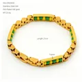 Detail van een 18K vergulde roestvrijstalen armband met groen-gele kralen - Gouden Stijl (ZH2363G) / 21cm