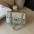 Classic silver quilted faux leather shoulder bag with golden chain and twist lock - zbyd5502 Series / Silver