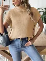 Detalle del chaleco de punto con cuello alto, botones decorativos y textura acanalada - Talla única / Tops / Camel