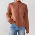 Pull en maille à col roulé pour femme, couleur caramel avec épaules tombantes et bord-côte - S / Hauts / Café