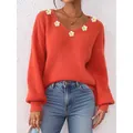 Pull en maille orange vif à col en V avec marguerites 3D et manches ballons stylées - S / Orange