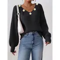 Pull gris foncé à col en V avec broderie de marguerites blanches et texture en tricot doux - S / Noir