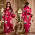 Peignoir en satin rose foncé pour femme avec imprimé floral et manches 3/4 amples - Brocart Cinabre