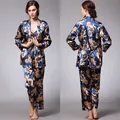 Pijama de seda de hielo para mujer con bata y pantalón azul de estampado barroco - Azul Zafiro