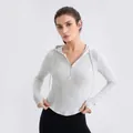 Damen Kapuzen-Yogashirt in Hellgrau mit Reißverschluss und Daumenlöchern, schmale Passform - S / Hellgrau