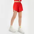 Damen Schnelltrocknende Marathon Laufshorts in leuchtendem Rot mit Seitenschlitz - 120 / Unterteile / Rot