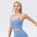 Reggiseno sportivo azzurro da donna con spalline sottili e leggings yoga coordinati - S / Blu Edera