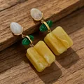 2605056d Yellow Geometric Pendant