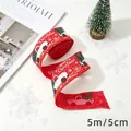 Cinta roja navideña de 5m con estampados de camiones blancos para decorar el árbol - Estilo Camión Vintage y Árbol de Navidad / 5cm de Ancho x 5m de Largo / Rojo