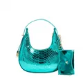 Sac hobo vert lac métallisé aspect serpent avec petite pochette et chaîne dorée - Vert