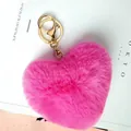 Porte-clés cœur en fausse fourrure rose vif avec fermoir mousqueton doré pour sac à main - Rose rose