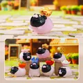 Cartoon pig figurine set in pink and black including 6 regular and 1 hidden styles - -140 Ah Here Comes The Spinning Box 6 / Full Box Set