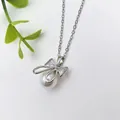157*xl1900-6 Bow Pearl Necklace