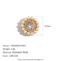 Close-up detail of a vintage flower cufflink with 18K gold plating, pearls and crystal - Pearl Zirconia Flower Style (DS2605CF1003)
