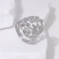 Anello a ramo cavo d'argento con diamanti scintillanti e finitura regolabile in oro bianco - Regolabile