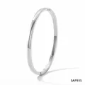 Brazalete ovalado minimalista de plata pulida hecho de acero inoxidable para uso diario - Brazalete Liso Ovalado (SAP935) / Plateado