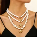 Collana a tre strati a tema oceano con ciondoli a forma di stella marina e conchiglia - Stile Oceano Perline Bianche a Tre Strati (A-776)