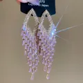 Pendientes de borla con circón rosa de corte baguette y diseño geométrico plateado - Borla de Zirconia Baguette Rosa / Oro Rosa