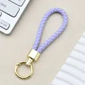 Portachiavi intrecciato in pelle PU lilla con moschettoni dorati per borse e auto - Fibbia Intrecciata con Anello a Molla / Viola Chiaro