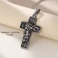 Ciondolo a croce di Gesù in acciaio al titanio argento retrò con incisione INRI - 3 Ciondoli Dai Colori Vintage / Acciaio Inossidabile