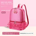 Rosa Mädchen Schulrucksack mit Satin-Stoff, Spitze und Größenangabe 34x16x27cm - Modell 2504 / Fuchsia