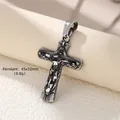 Pendentif crucifix vintage en acier inoxydable argenté avec dimensions de 45x32mm - Pendentif Gravé Détails Crucifixion De Jésus