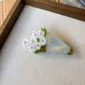 Daisy flower acetate hair claw clip with white petals and green stem bouquet design - Daisy Bouquet Floral Style (5)
