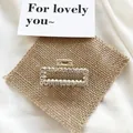 Pince à cheveux rectangulaire dorée élégante avec strass pour des coiffures de luxe - Petit Strass Carré